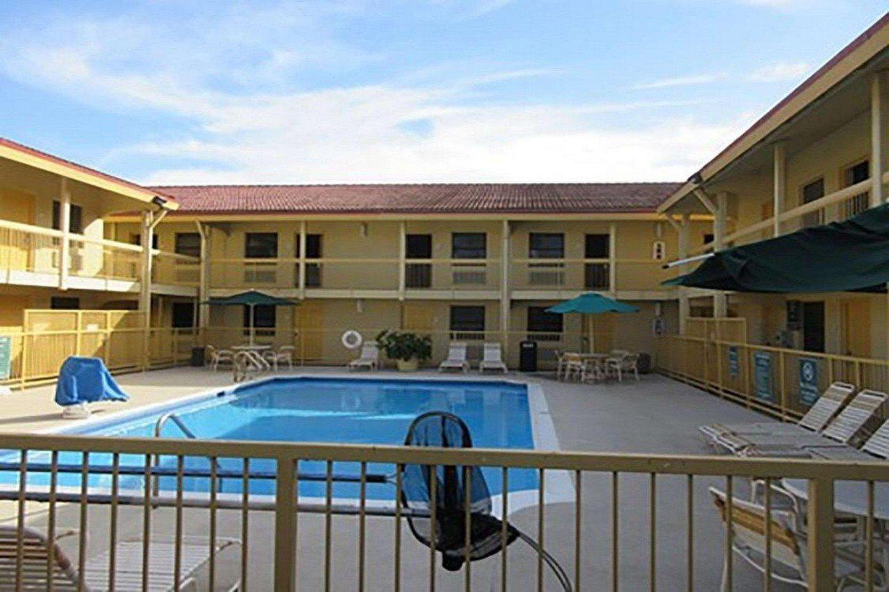 Quality Inn Harlingen Extérieur photo