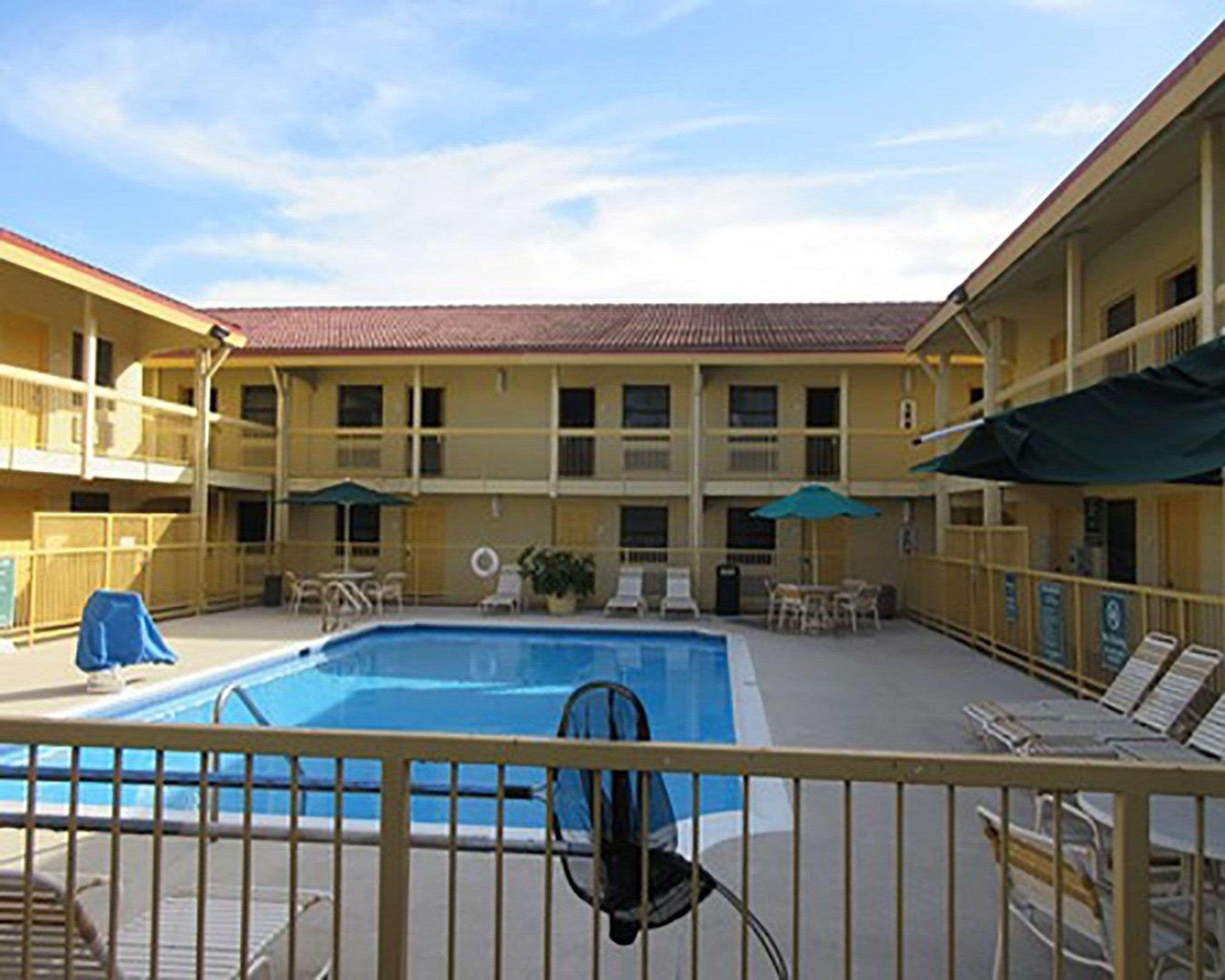 Quality Inn Harlingen Extérieur photo